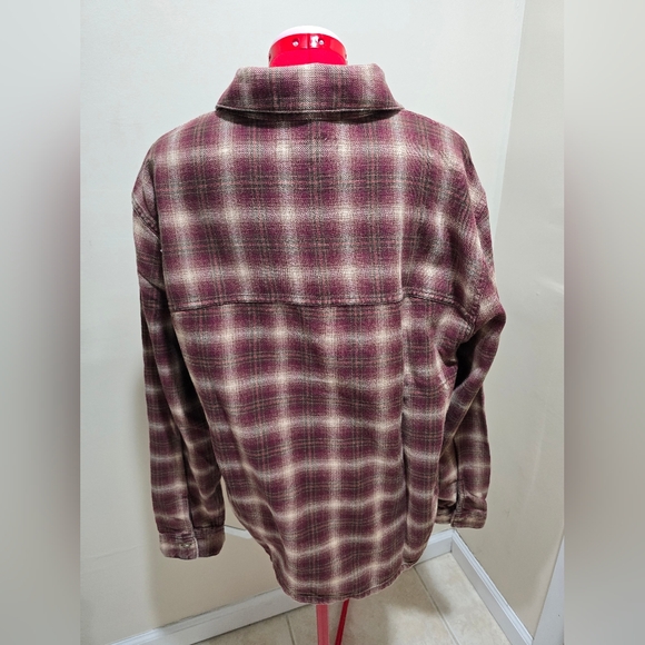 Hollister Burgundy Plaid Casual Shirt - Picture 5 of 5